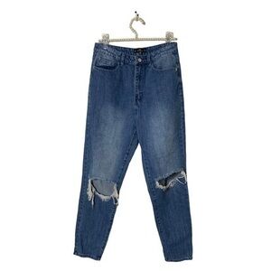 Missguided Riot High Rise distressed‎ mom jeans 8